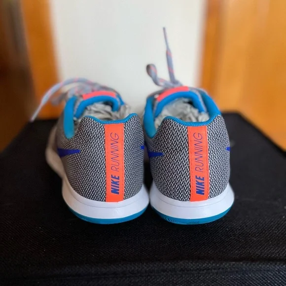 Nike Women’s Flex Experience RN5 Running Shoe - Picture 2 of 5